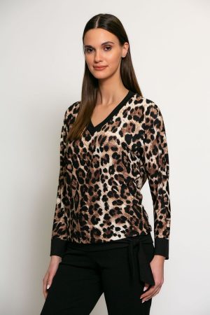 T-shirt op boordje met mooie V-hals