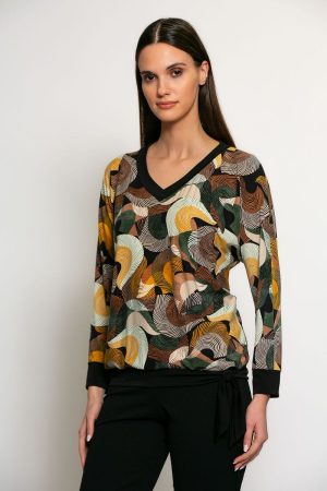 T-shirt op boordje met mooie V-hals