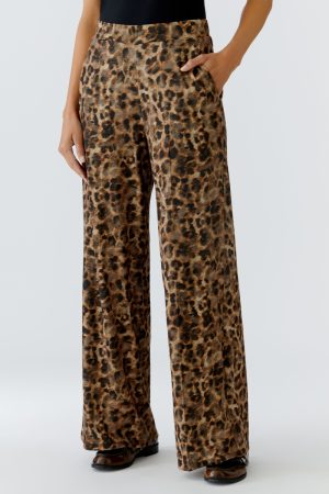 Broek op rekker met dierenprint