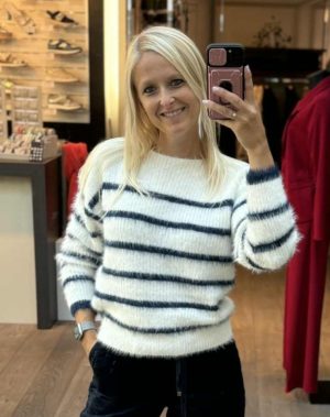 Fuzzy sweater & stripe