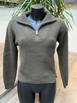 Gebreide katoenen pull met openritsbare kraag