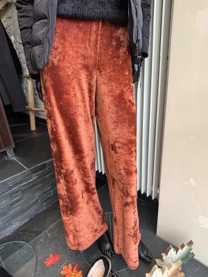 Zachte velouren broek op rekker